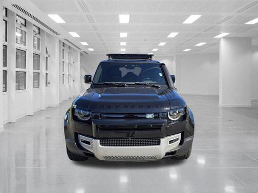 2024 Land Rover Defender 110 P400 S