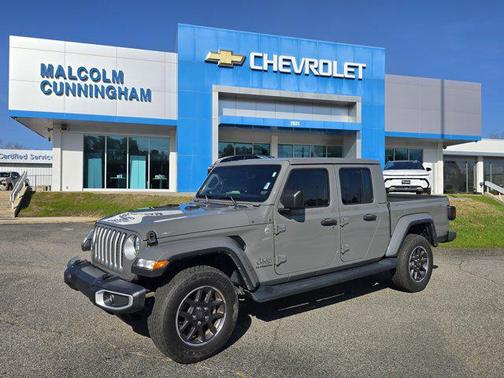 2022 Jeep Gladiator Overland