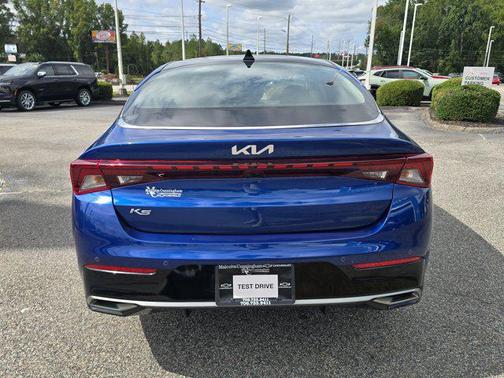 2022 Kia K5 EX