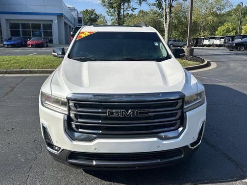 2022 GMC Acadia AWD AT4