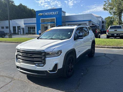 2022 GMC Acadia AWD AT4