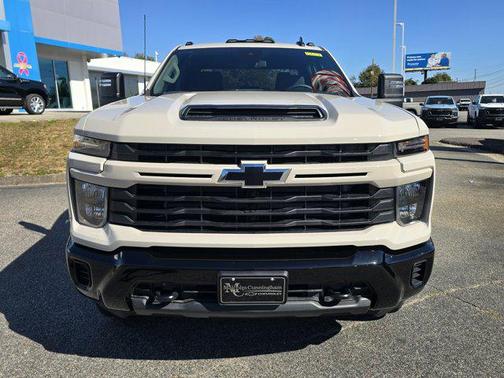 2026 Chevrolet Silverado 2500 Custom