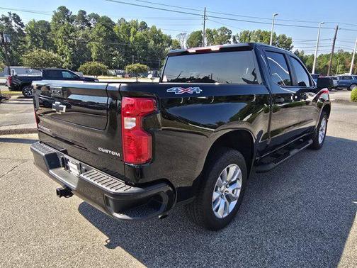 2025 Chevrolet Silverado 1500 Custom