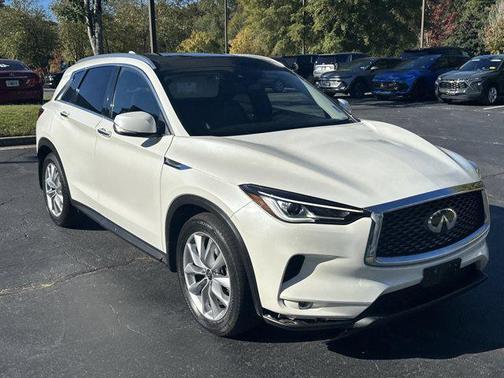 2022 INFINITI QX50 LUXE AWD