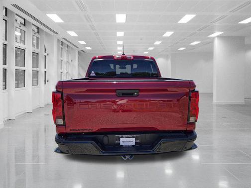 Radiant Red Tintcoat 2026 Chevrolet Colorado WT