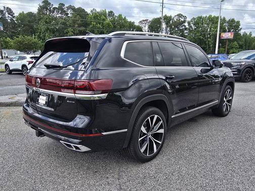 2024 Volkswagen Atlas 2.0T SEL Premium R-Line 4MOTION