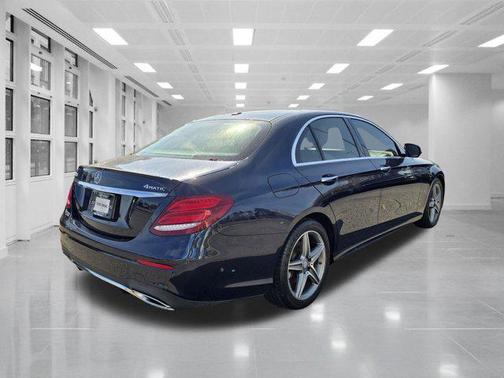 2017 Mercedes-Benz E-Class 4MATIC