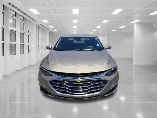 Mineral Gray Metallic 2023 Chevrolet Malibu FWD 1LT