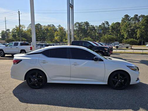 2022 Nissan Sentra SR