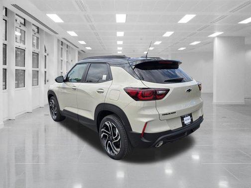 White Sands 2026 Chevrolet Trailblazer RS