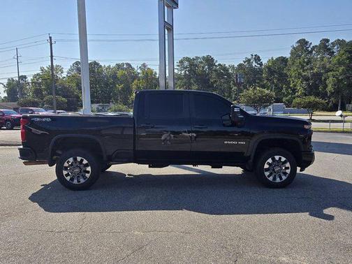 2024 Chevrolet Silverado 2500 Custom