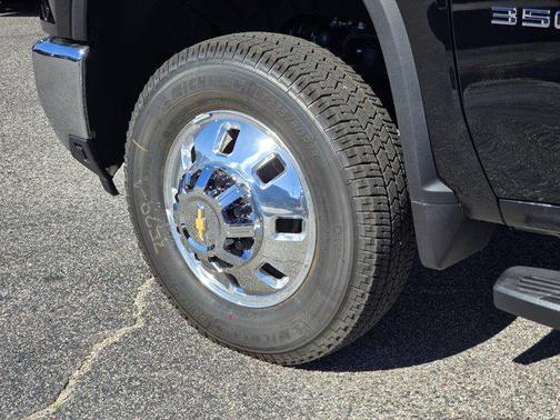 2026 Chevrolet Silverado 3500 LT