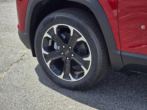 Radiant Red Tintcoat 2026 Chevrolet Equinox 1LT