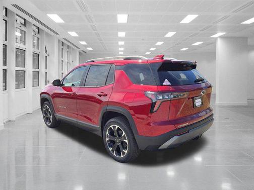 Radiant Red Tintcoat 2026 Chevrolet Equinox 1LT