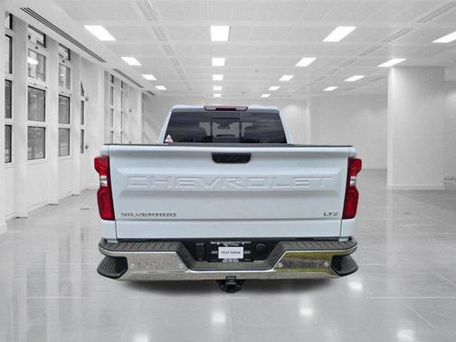 Polar White Tricoat 2026 Chevrolet Silverado 1500 LTZ