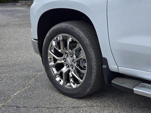 Polar White Tricoat 2026 Chevrolet Silverado 1500 LTZ