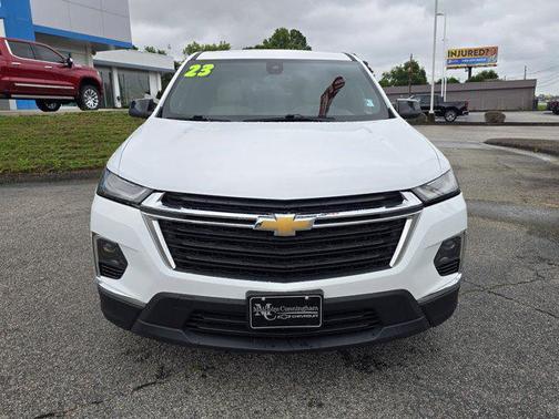 2023 Chevrolet Traverse LS