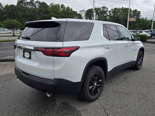 2023 Chevrolet Traverse LS