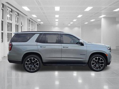 2023 Chevrolet Tahoe 4WD RST