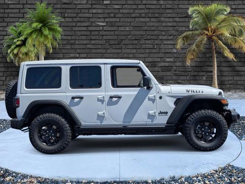 Bright White Clearcoat 2026 Jeep Wrangler Willys