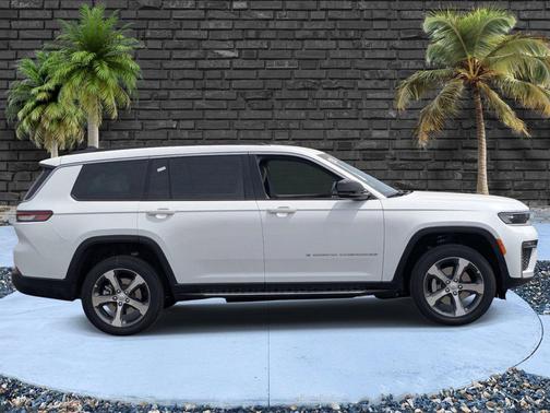 Bright White Clearcoat 2026 Jeep Grand Cherokee L Limited