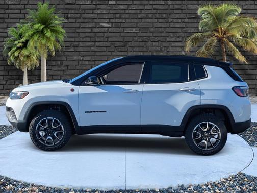 2026 Jeep Compass Trailhawk