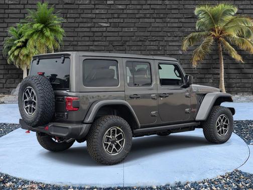 Granite Crystal Metallic Clearcoat 2026 Jeep Wrangler Rubicon