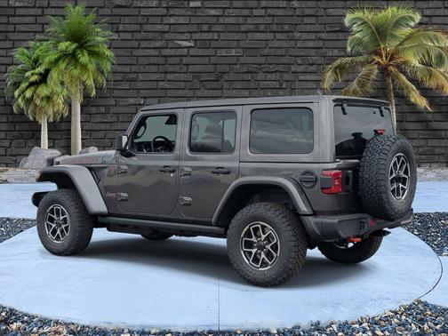 Granite Crystal Metallic Clearcoat 2026 Jeep Wrangler Rubicon