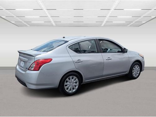 2015 Nissan Versa 1.6 SV