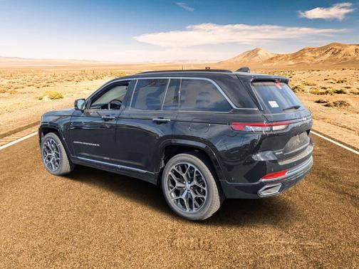 2025 Jeep Grand Cherokee Summit
