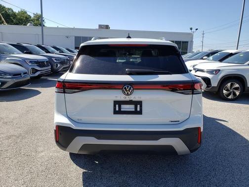 2025 Volkswagen Tiguan 2.0T SE 4MOTION