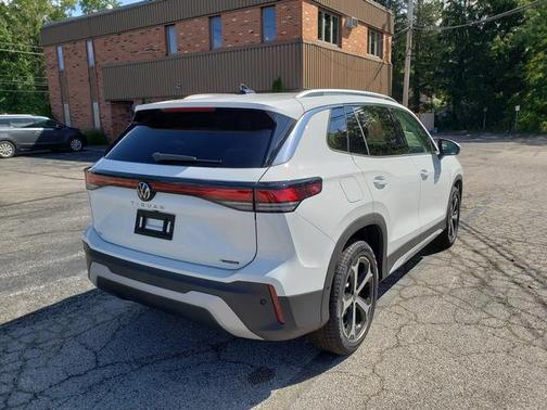 2025 Volkswagen Tiguan 2.0T SE 4MOTION