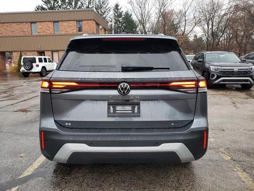 2025 Volkswagen Tiguan 2.0T SE 4MOTION