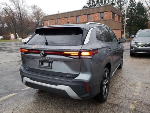 2025 Volkswagen Tiguan 2.0T SE 4MOTION