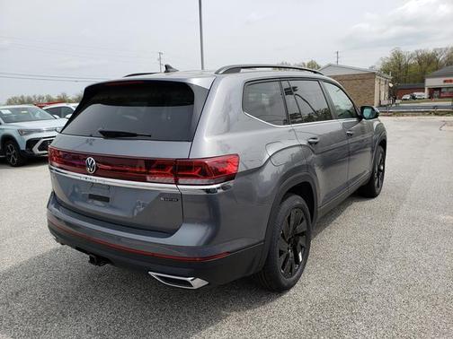 2025 Volkswagen Atlas 2.0T SE w/Technology 4MOTION