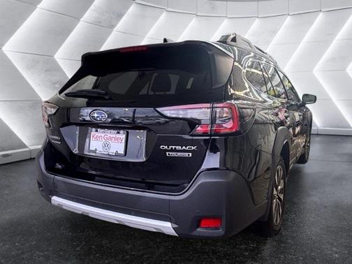 2023 Subaru Outback Touring