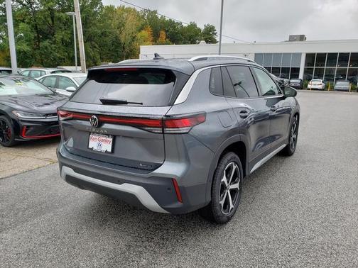 2025 Volkswagen Tiguan 2.0T SE 4MOTION