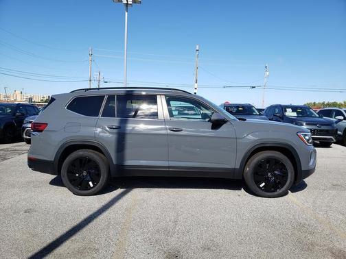 2026 Volkswagen Atlas 2.0T SE w/Technology 4MOTION