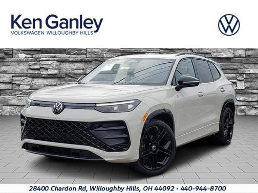 2026 Volkswagen Tiguan 2.0T SE R-Line Black