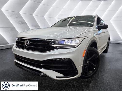 2023 Volkswagen Tiguan 2.0T SE R-Line Black