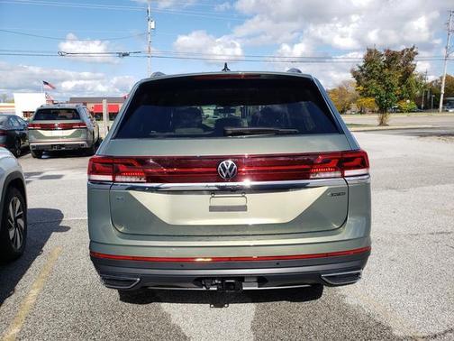 2026 Volkswagen Atlas 2.0T SE w/Technology 4MOTION