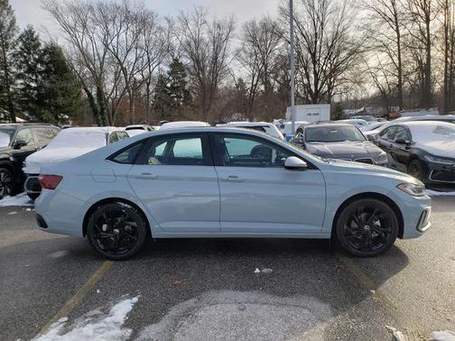 2026 Volkswagen Jetta 1.4T SE