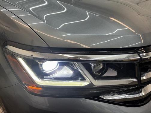 2021 Volkswagen Atlas 3.6L SE w/Technology