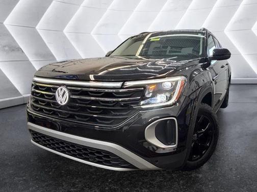 2024 Volkswagen Atlas 2.0T SE w/Technology 4MOTION