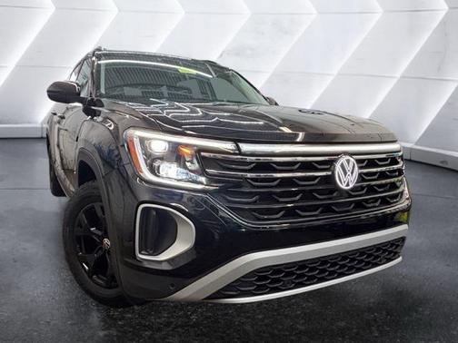 2024 Volkswagen Atlas 2.0T SE w/Technology 4MOTION