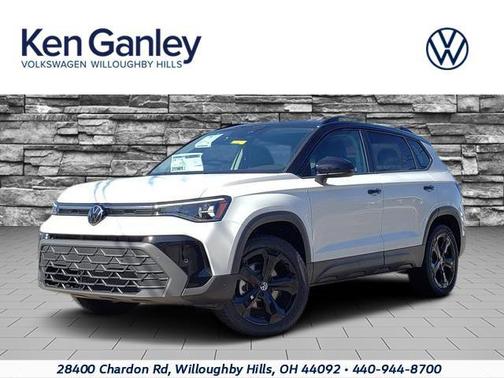 2025 Volkswagen Taos 1.5T SE Black