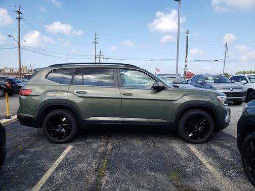 2026 Volkswagen Atlas 2.0T SE w/Technology 4MOTION