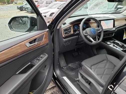 2026 Volkswagen Atlas 2.0T SE w/Technology 4MOTION