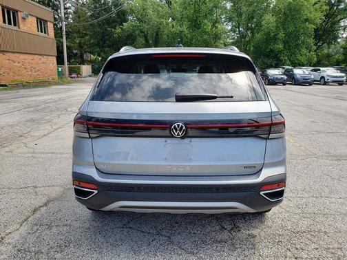 2025 Volkswagen Taos 1.5T SEL