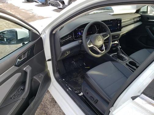 2026 Volkswagen Jetta 1.4T SE